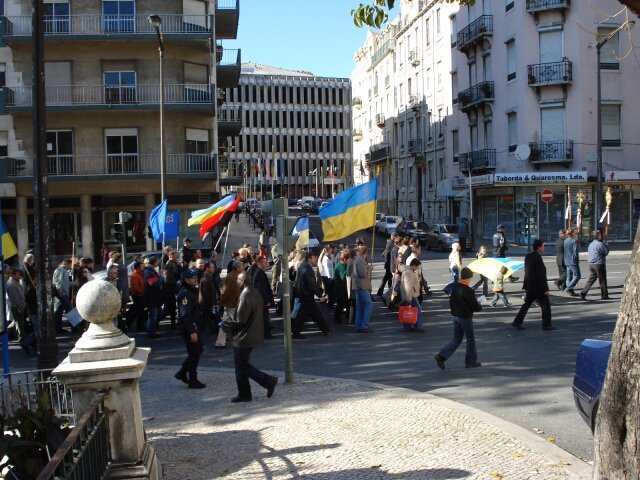 Мирна хода у Лісабоні до роковин Голодомору 32.33 років